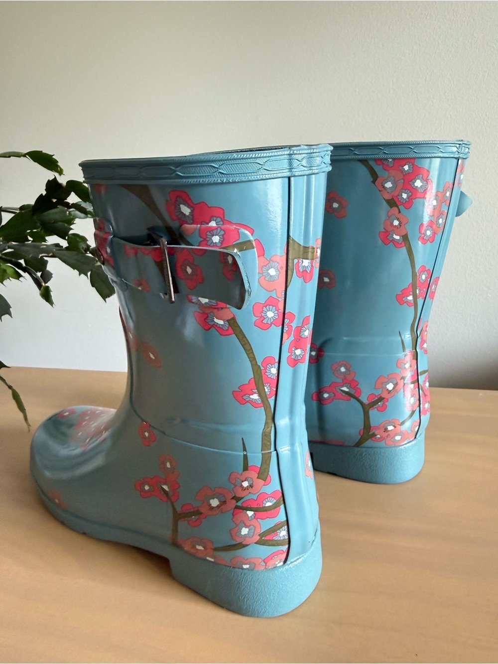 Hunter Refined Blossom Print Short Boots Cherry Blossoms on Blue 7 - Picture 4 of 10